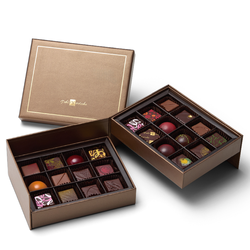 トシ・ヨロイヅカ