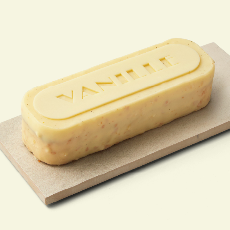 トシ・ヨロイヅカ